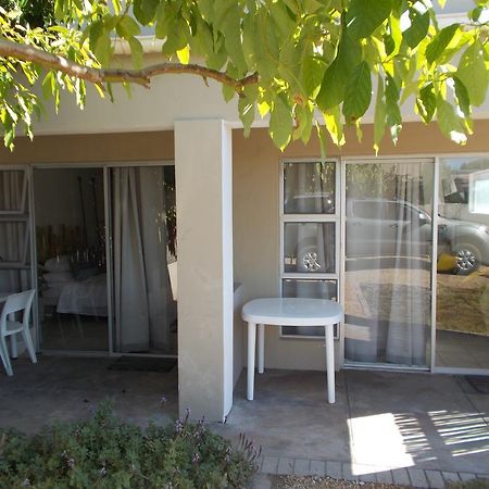 Due South Guest House Langebaan Ngoại thất bức ảnh